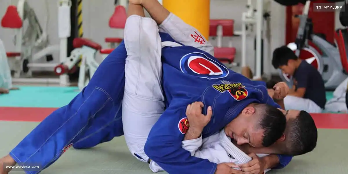 <strong>zoty</strong>🏈热血沸腾的瞬间，全力以赴的信念 —— 这里，就是你的运动充电站！